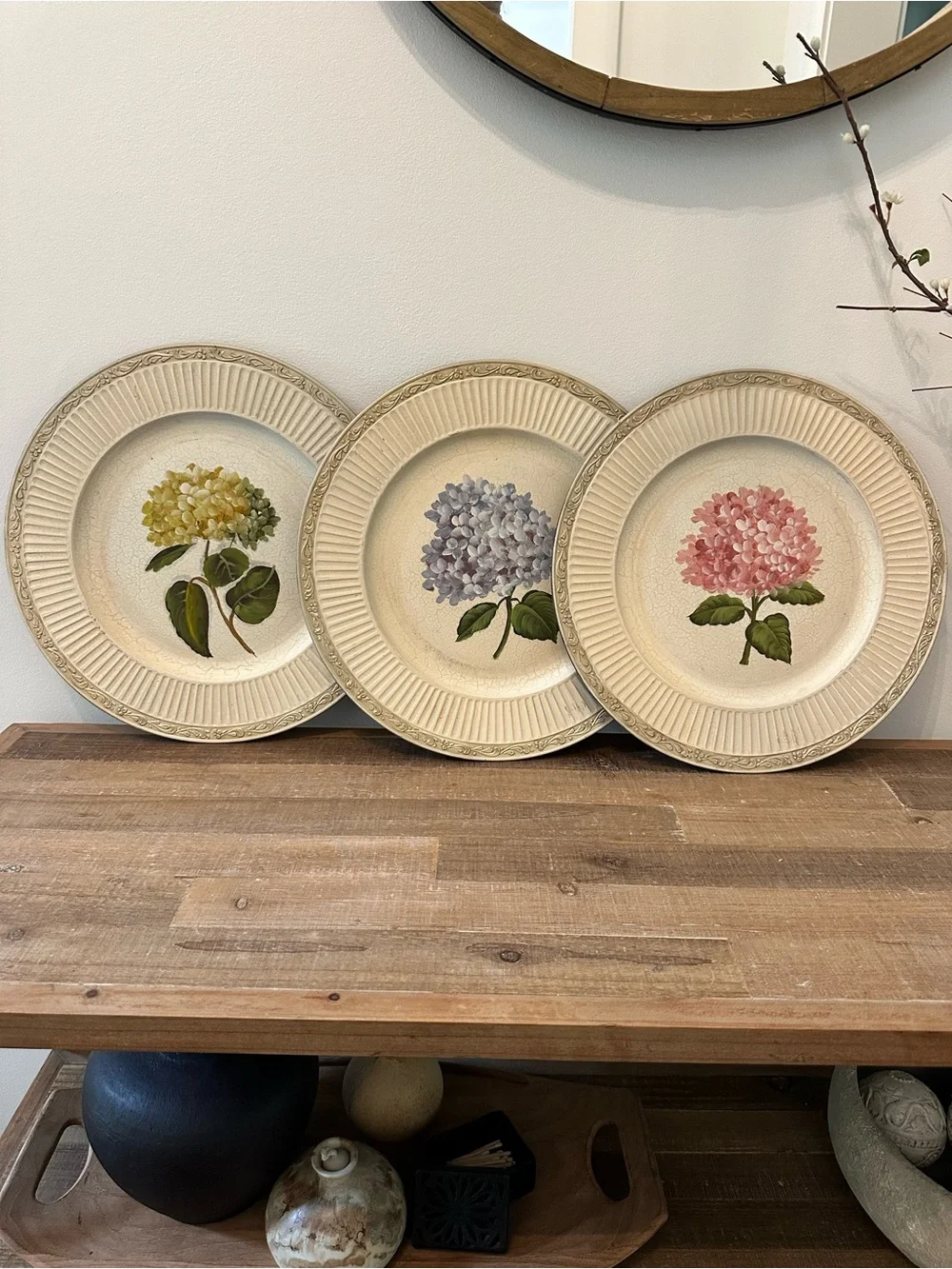 Set 3 Floral Hydrangea Decorative Wall Plates Cream, Pink, Blue, Yellow Fluted
